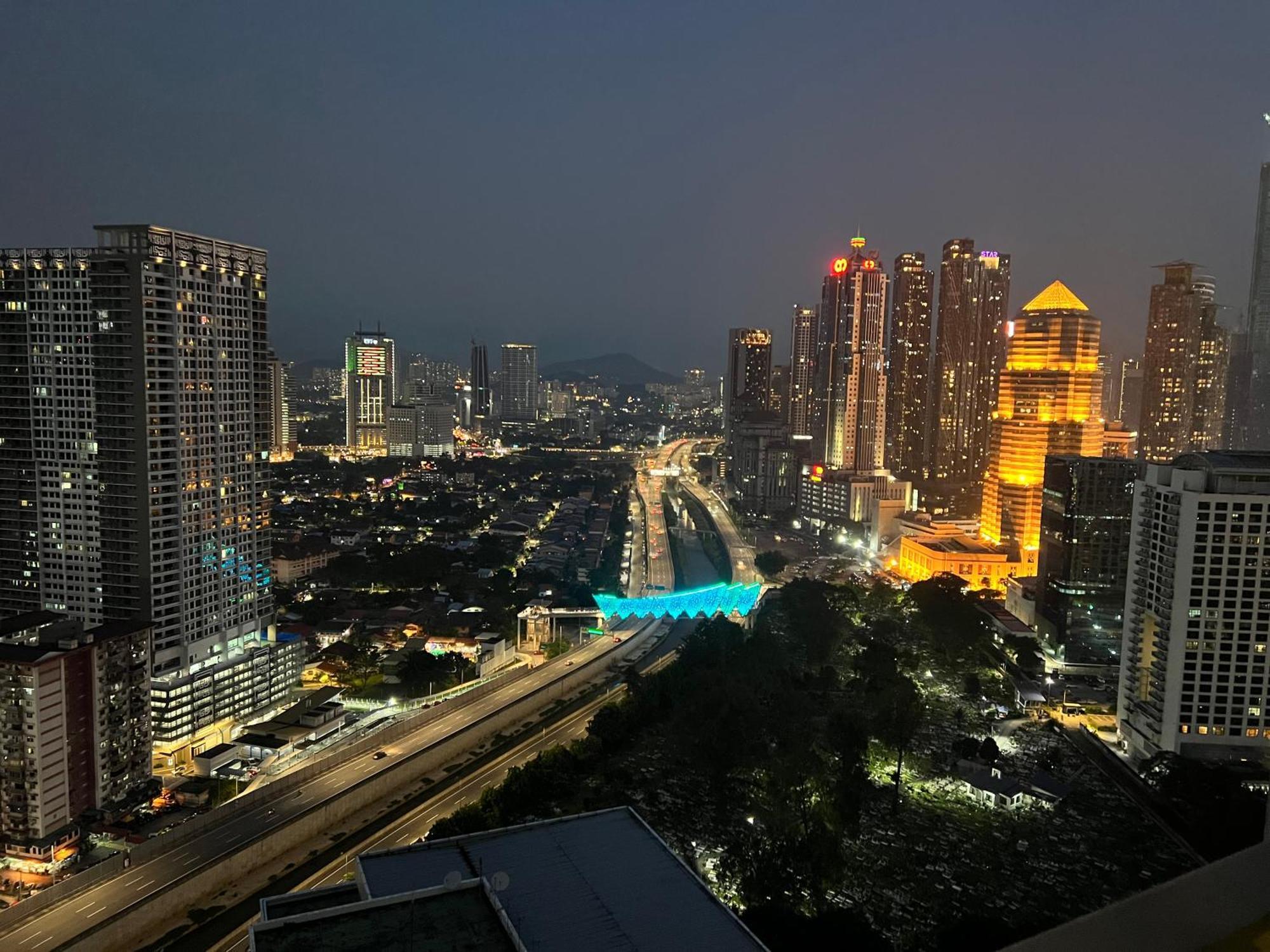 Summer Suites Near Klcc Kuala Lumpur Zewnętrze zdjęcie